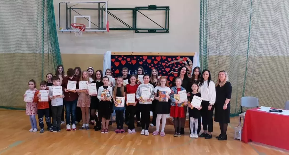 Zdjęcie do Konkurs Recytatorski &bdquo;Miłość w poezji&rdquo;