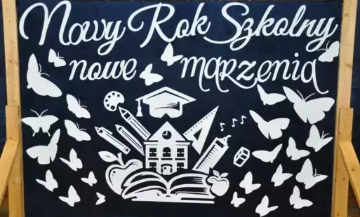 Zdjęcie do Zaproszenie na uroczyste rozpoczęcie roku szkolnego 2025/2026 w Zespole Plac&oacute;wek Oświatowych w Ruszczy